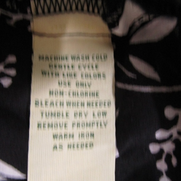 Plus size St John's Bay blouse - Picture 5 of 5